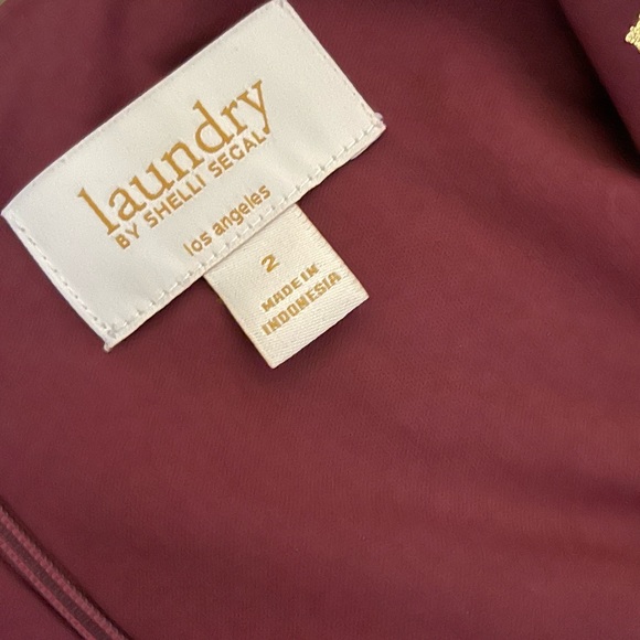 Stunning burgundy with gold dots dress. - Picture 5 of 5